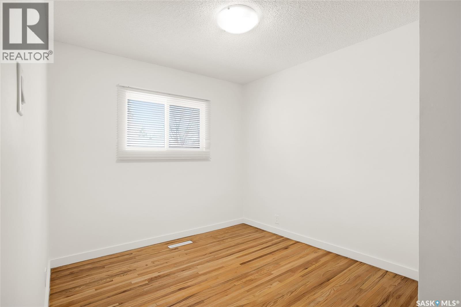 1917 Cairns Avenue, Saskatoon, SK - Indoor Photo Showing Other Room