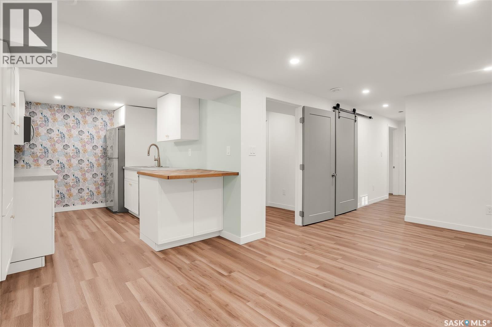 1917 Cairns Avenue, Saskatoon, SK - Indoor