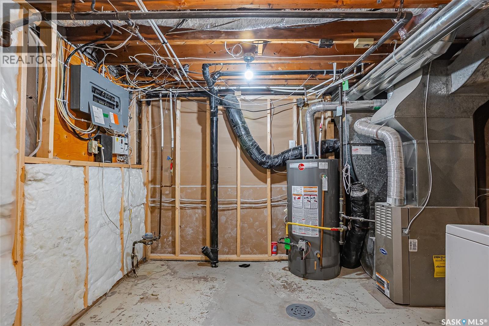1917 Cairns Avenue, Saskatoon, SK - Indoor Photo Showing Basement