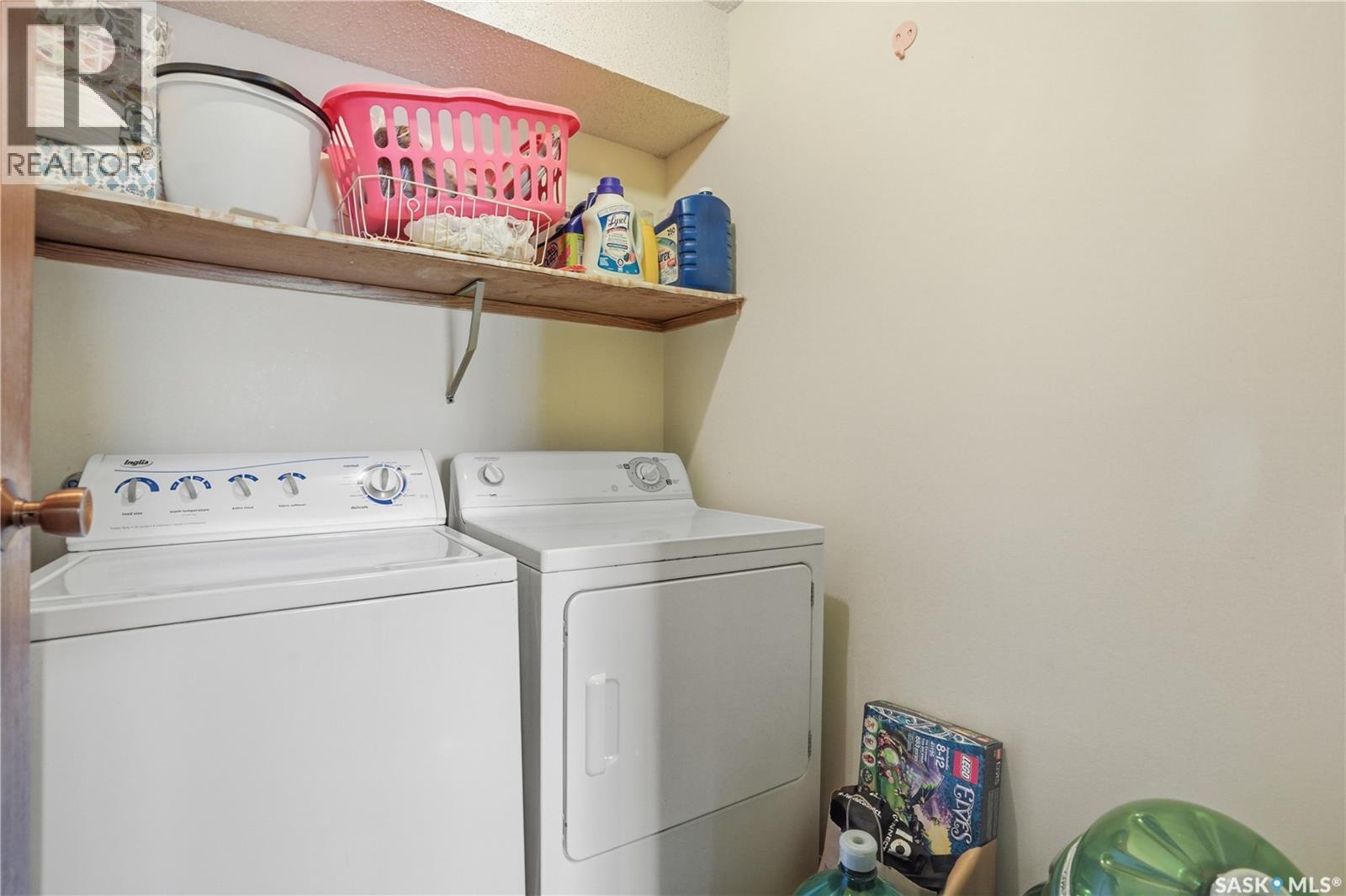 214A 4040 8Th Street E, Saskatoon, SK - Indoor Photo Showing Laundry Room