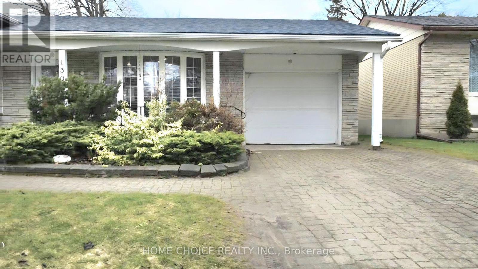 130 Champlain Crescent, Kitchener, ON - Outdoor