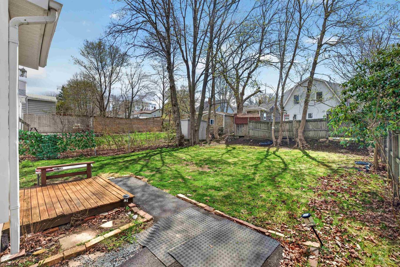6520 Roslyn Road, Halifax, NS