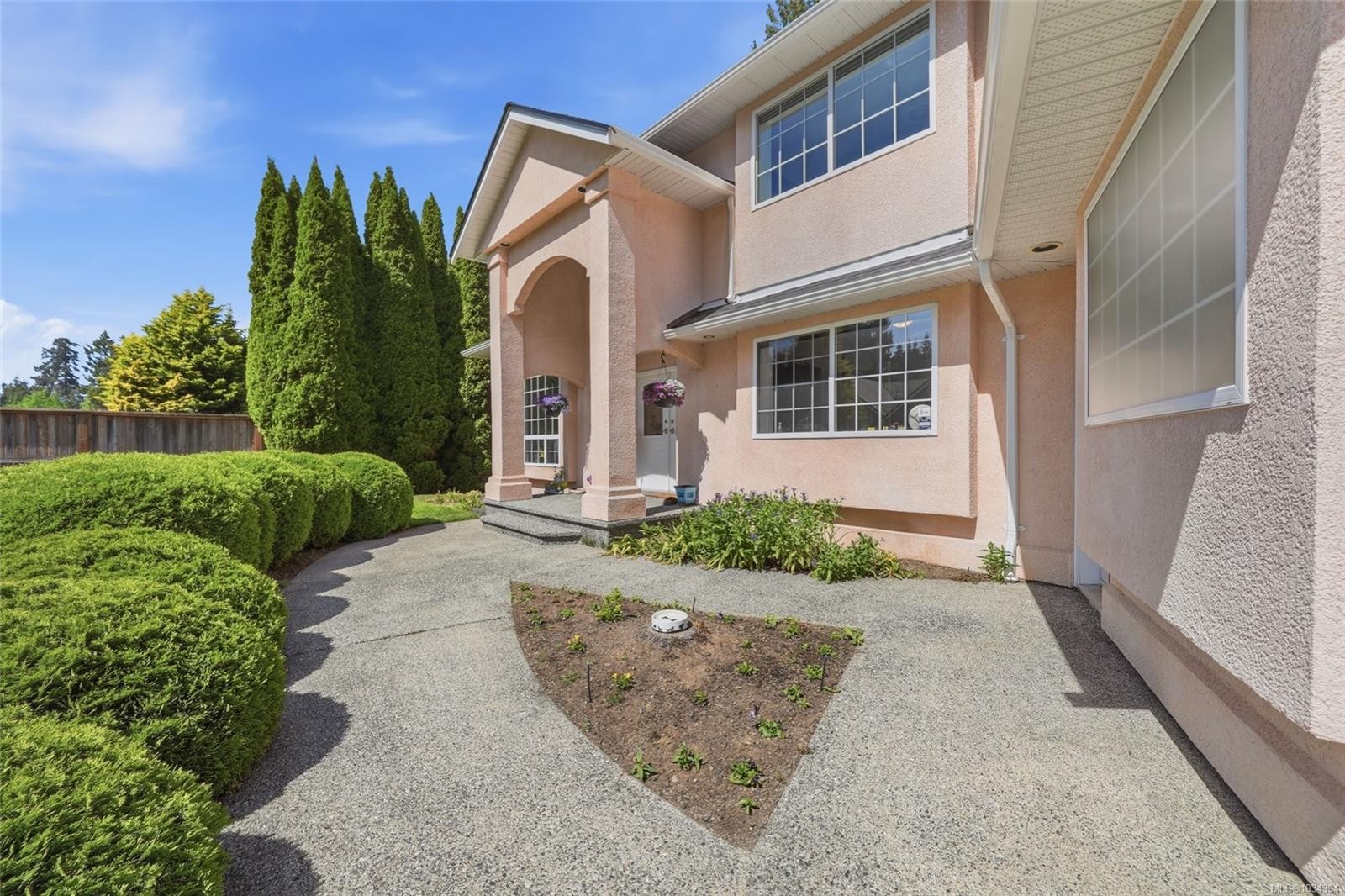 589 Belyea Rd, Qualicum Beach, BC