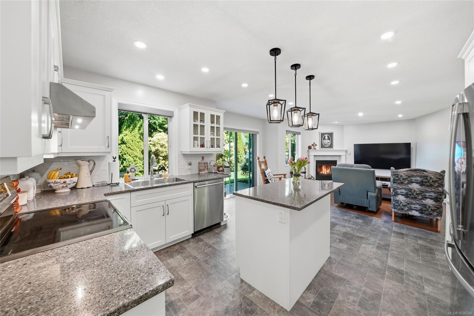 589 Belyea Rd, Qualicum Beach, BC