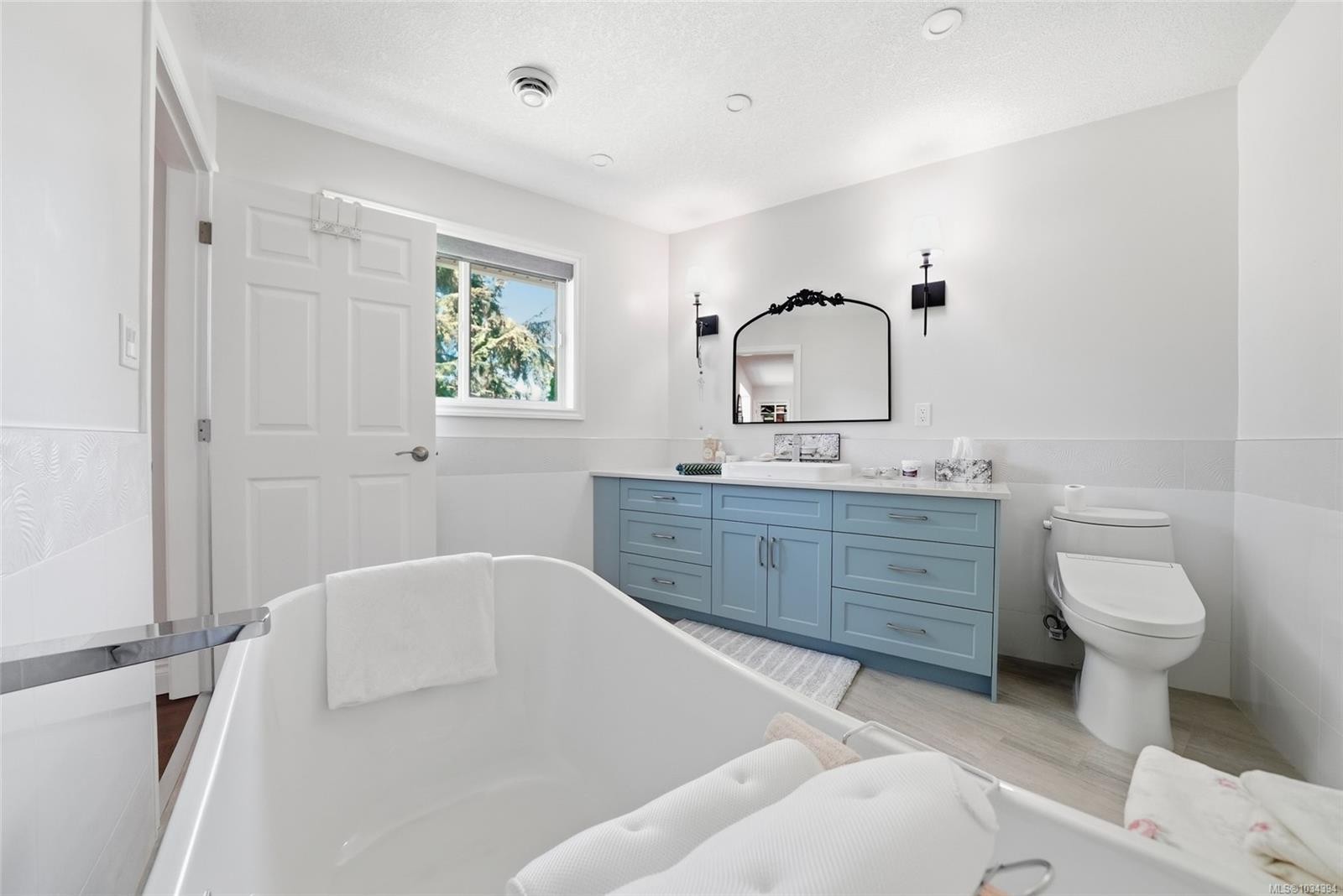 589 Belyea Rd, Qualicum Beach, BC