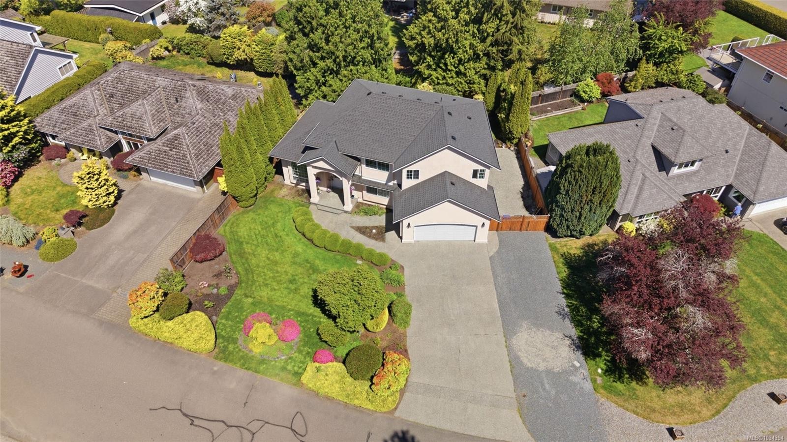 589 Belyea Rd, Qualicum Beach, BC