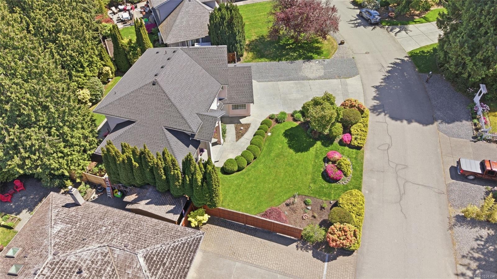 589 Belyea Rd, Qualicum Beach, BC