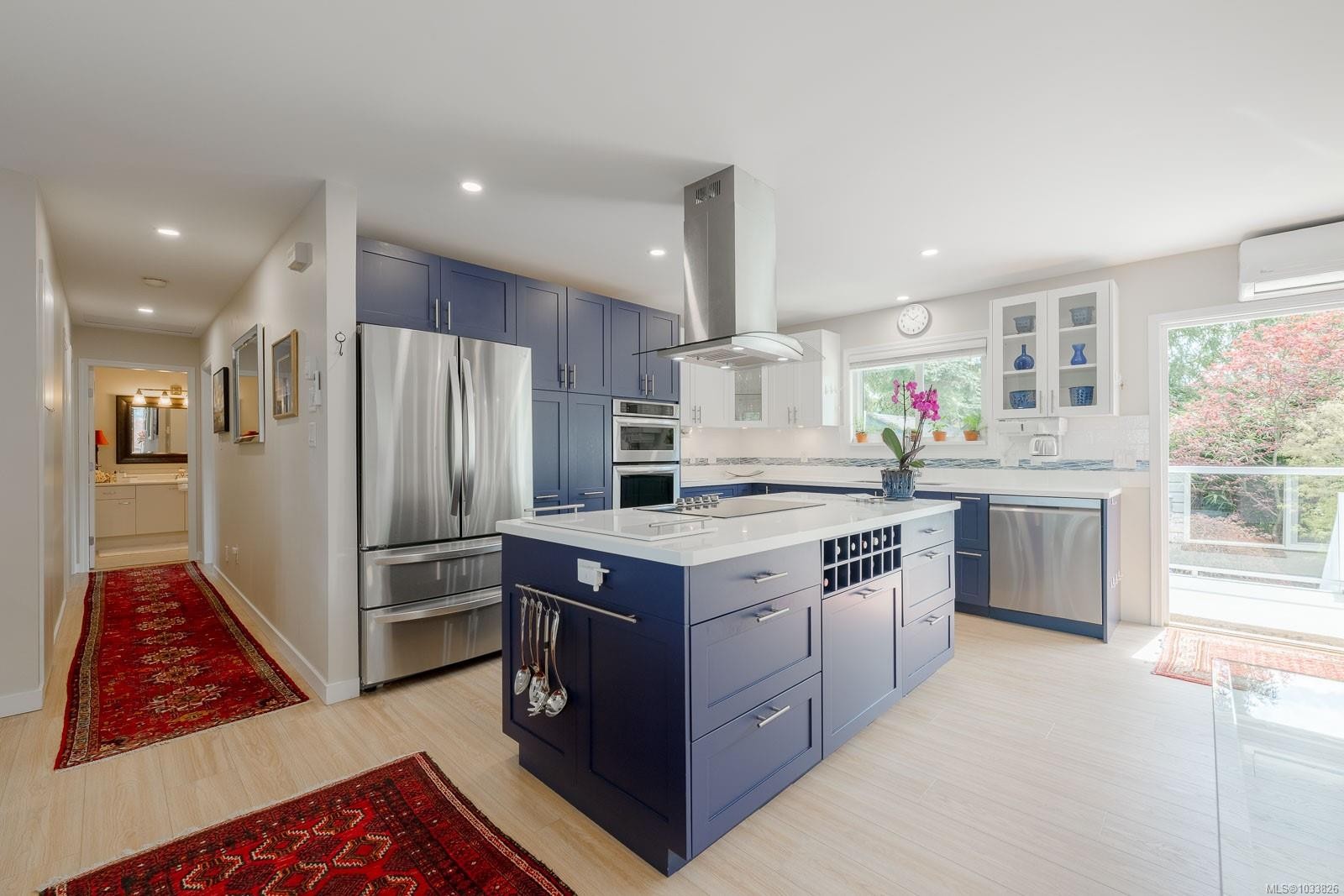 1345 Garrett Pl, Cowichan Bay, BC