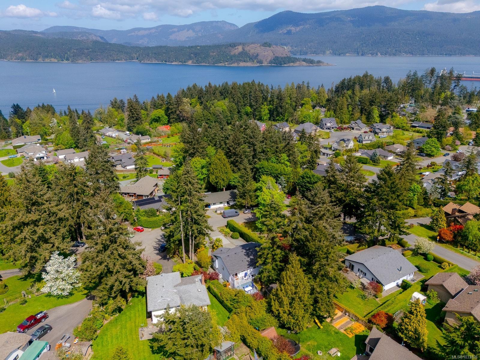 1345 Garrett Pl, Cowichan Bay, BC