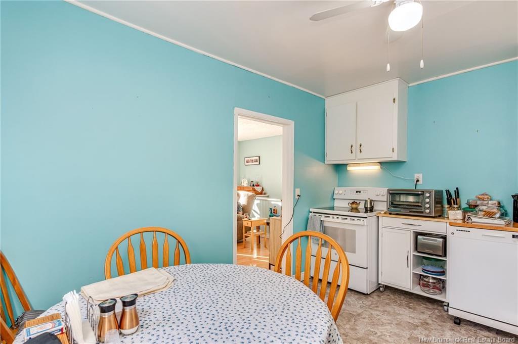 16 Field Rd, Saint John, NB