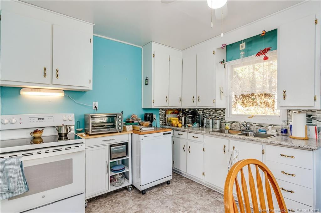 16 Field Rd, Saint John, NB