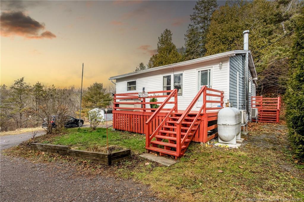 16 Field Rd, Saint John, NB