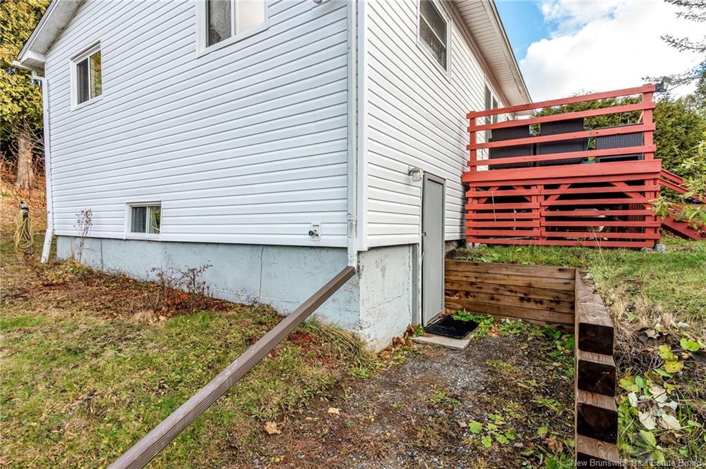 16 Field Rd, Saint John, NB