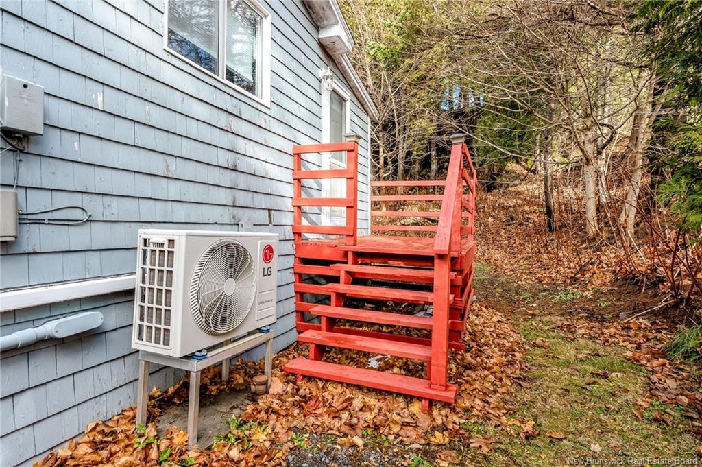 16 Field Rd, Saint John, NB