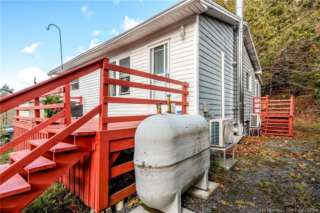 16 Field Rd, Saint John, NB