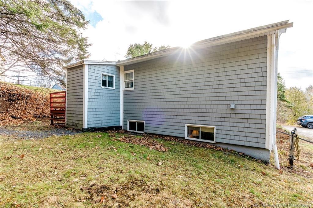 16 Field Rd, Saint John, NB