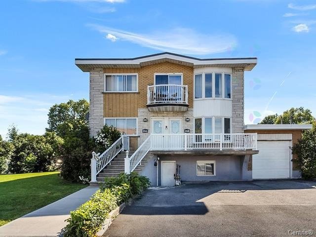 Front of Structure - 1010A Rue Ridgewood, Laval (Chomedey), QC - Outdoor With Facade