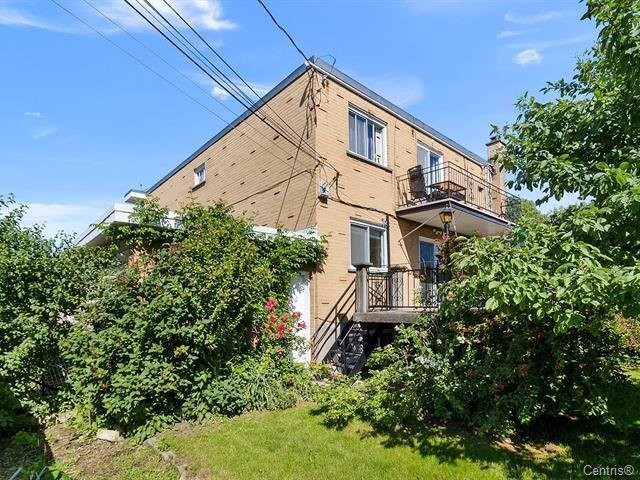 Back of Structure - 1010A Rue Ridgewood, Laval (Chomedey), QC - Outdoor