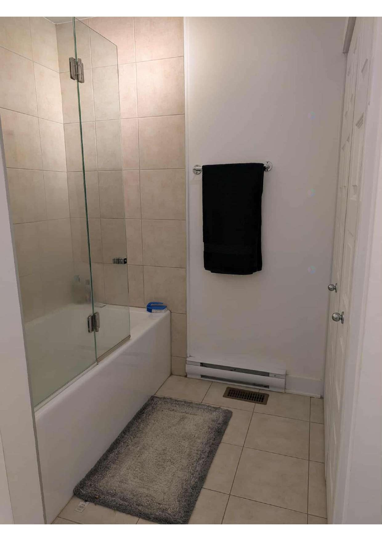 Bathroom - 10105 Rue De L'Épervier, Mirabel, QC - Indoor Photo Showing Bathroom