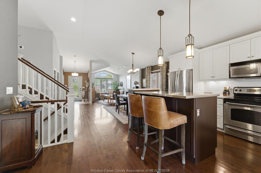 944 Thompson, Windsor, ON