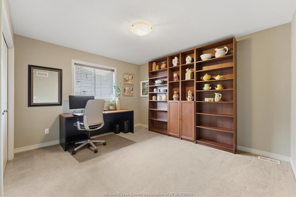 944 Thompson, Windsor, ON