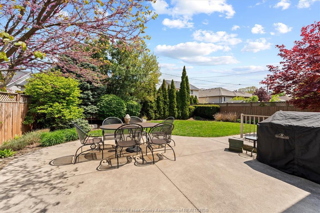 944 Thompson, Windsor, ON