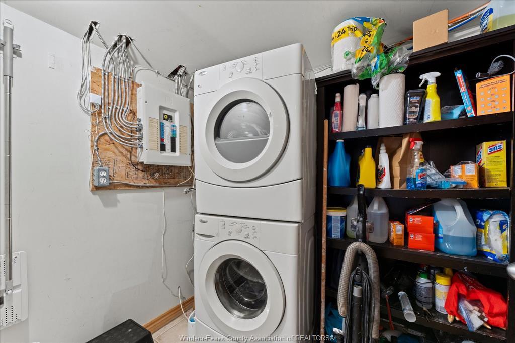 303-647 Irvine, Windsor, ON