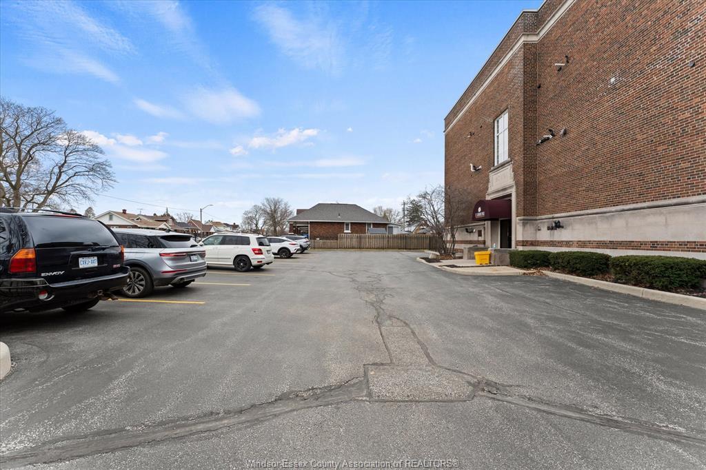 303-647 Irvine, Windsor, ON