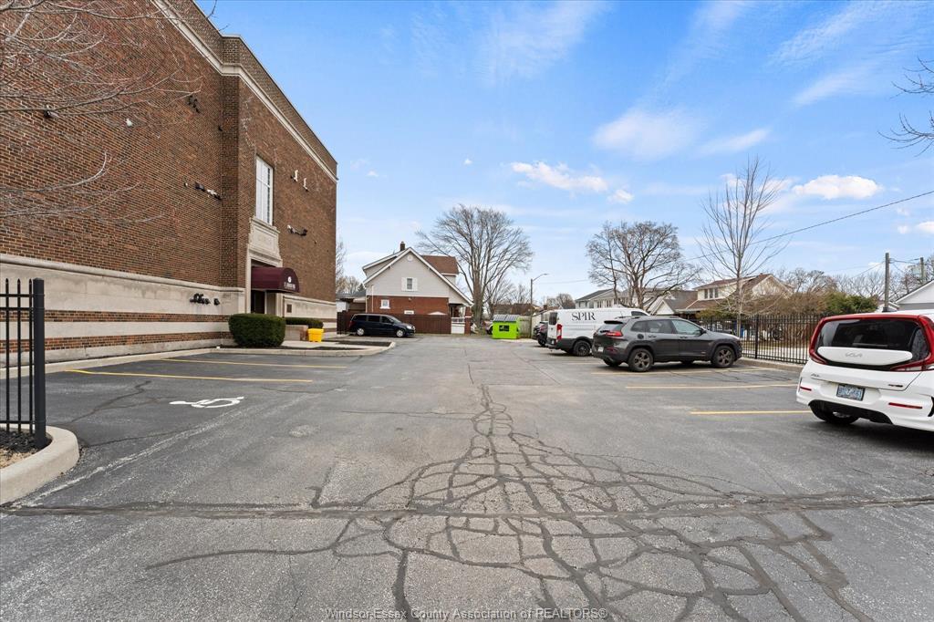 303-647 Irvine, Windsor, ON