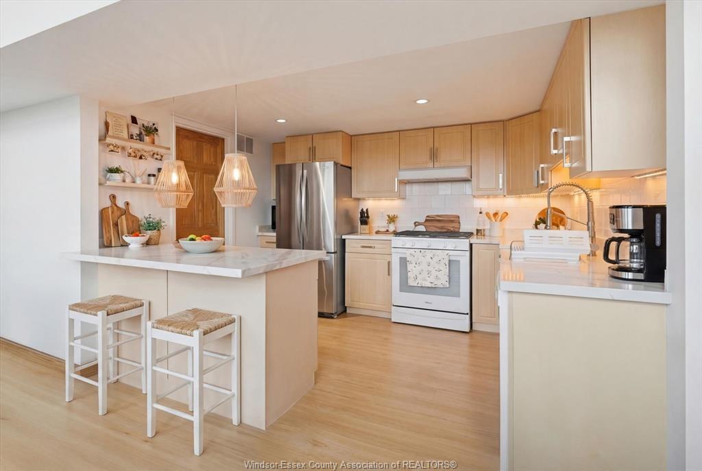 303-647 Irvine, Windsor, ON
