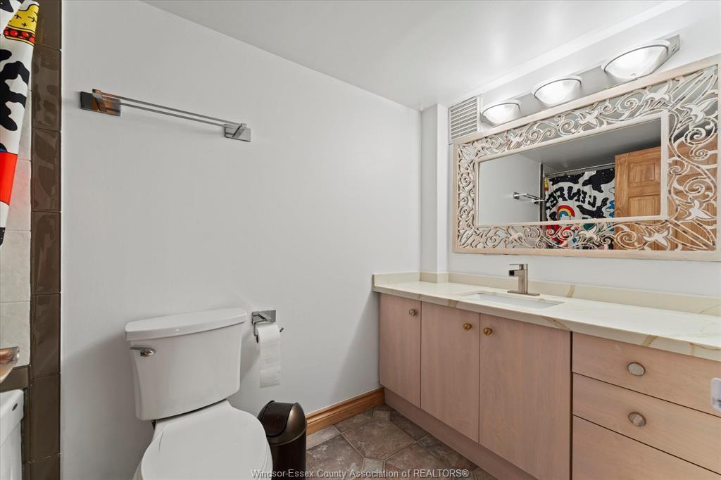 303-647 Irvine, Windsor, ON