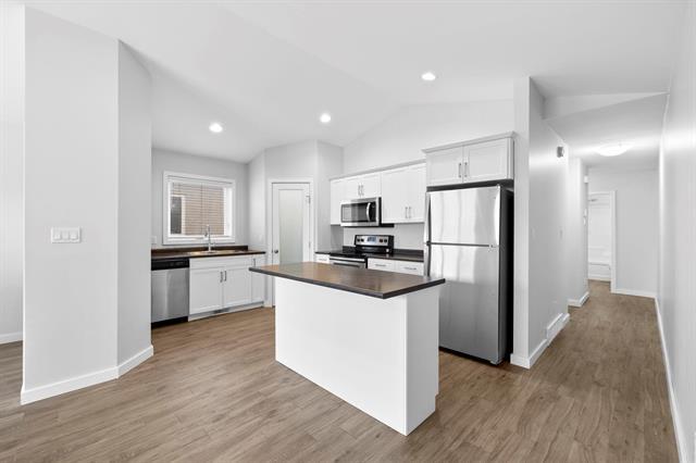 496 Hethrington Ave, Winnipeg, MB
