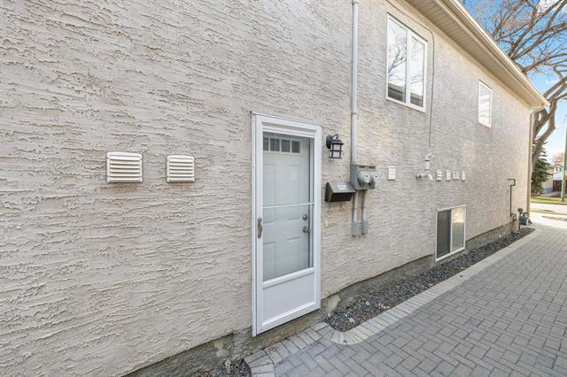 496 Hethrington Ave, Winnipeg, MB