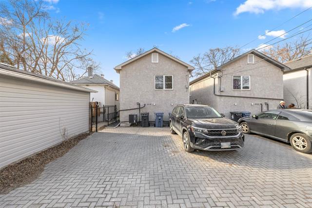 496 Hethrington Ave, Winnipeg, MB