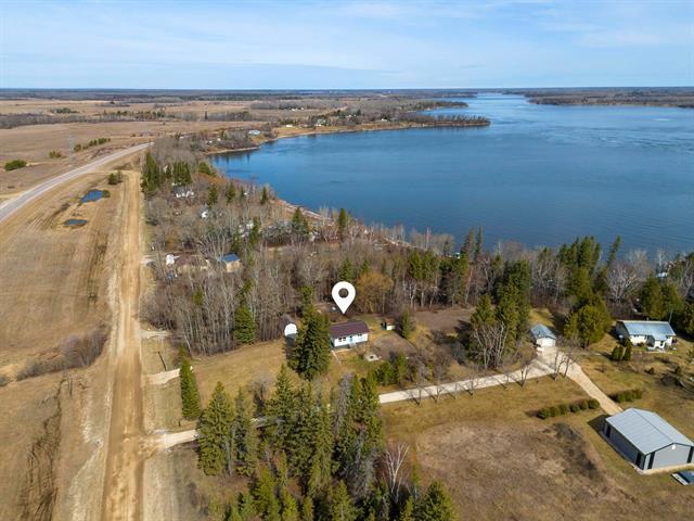 119 Beach Rd, White Mud Falls, MB