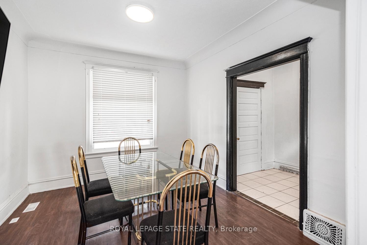 39 Arthur Avenue N, Hamilton, ON - Indoor Photo Showing Dining Room