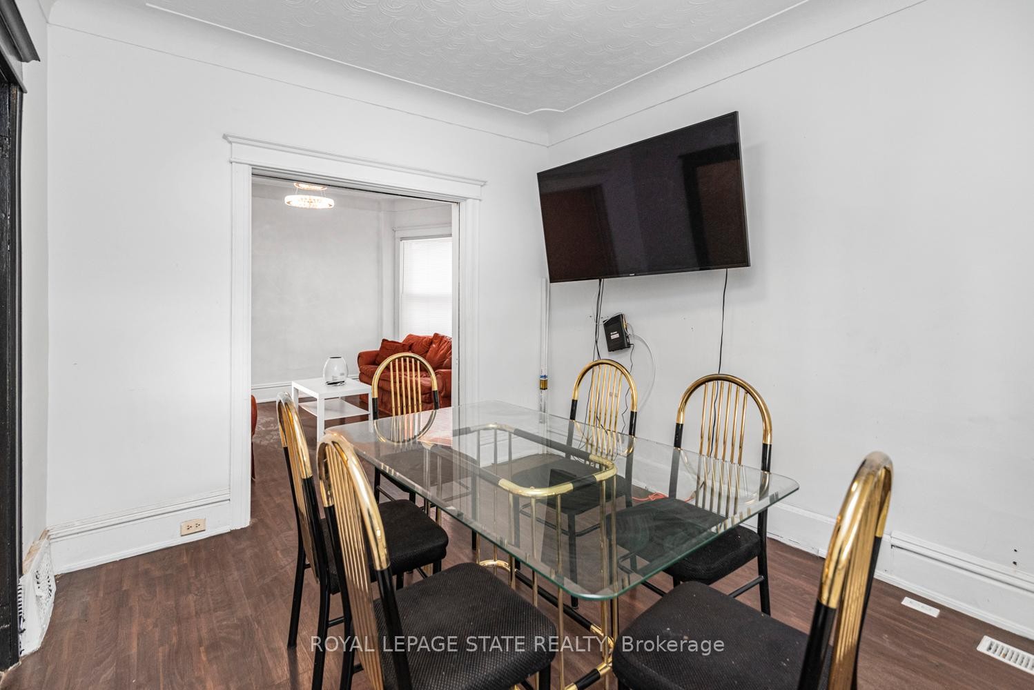 39 Arthur Avenue N, Hamilton, ON - Indoor Photo Showing Dining Room
