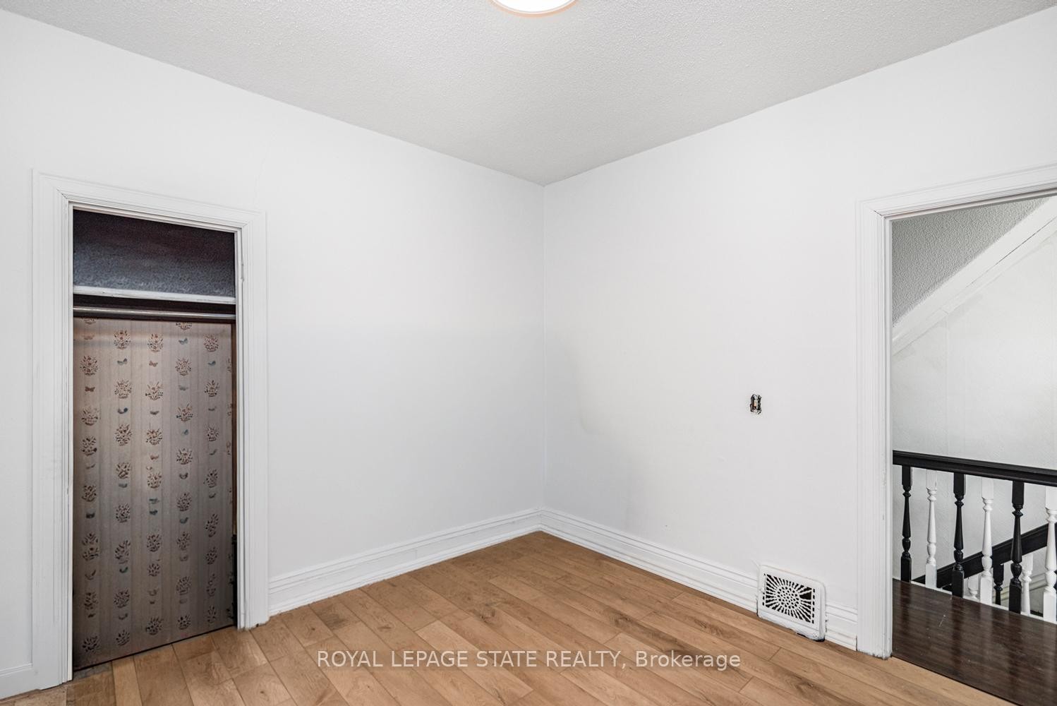 39 Arthur Avenue N, Hamilton, ON - Indoor Photo Showing Other Room