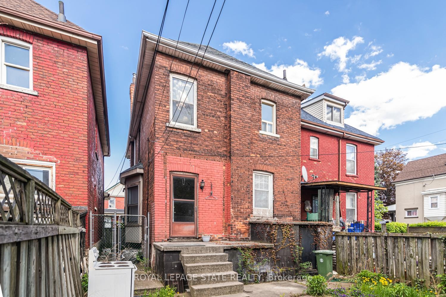 39 Arthur Avenue N, Hamilton, ON - Outdoor With Exterior