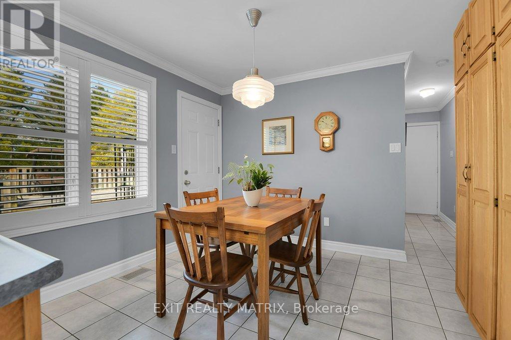 1340 Cuthbert Way, Ottawa, ON - Indoor Photo Showing Dining Room