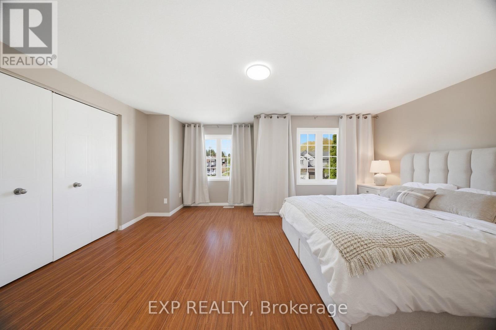 18 Prosperity Drive, Kitchener, ON - Indoor Photo Showing Bedroom
