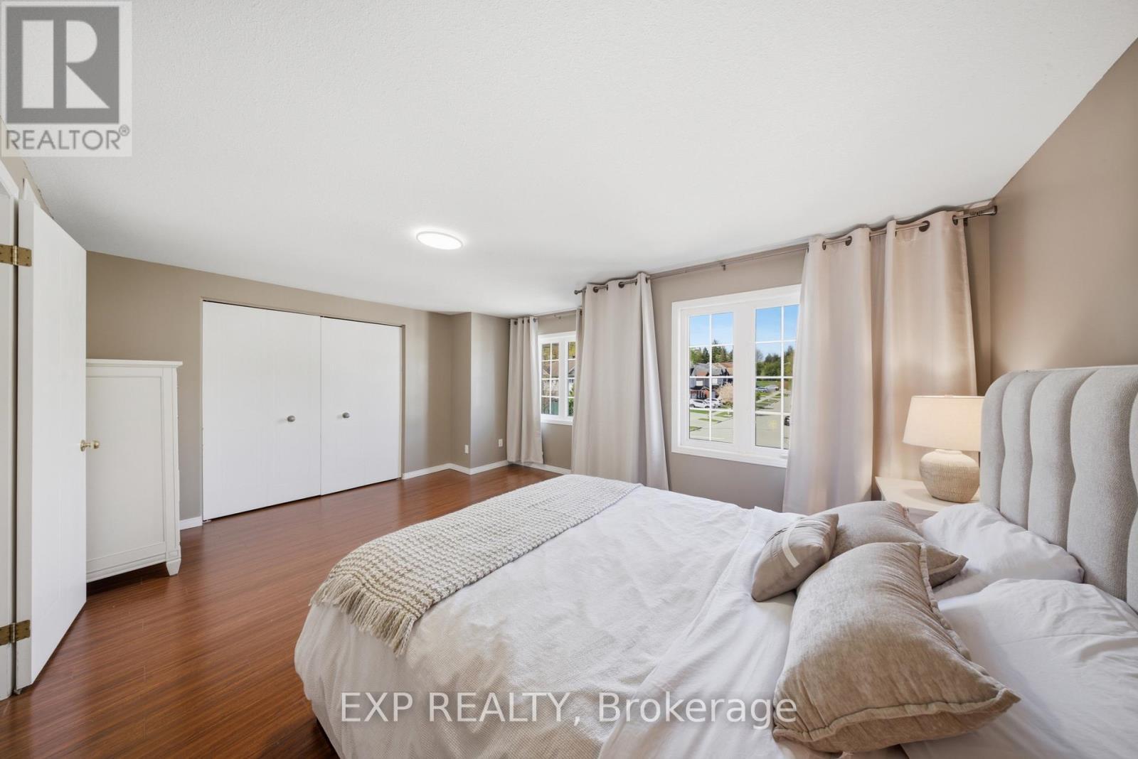18 Prosperity Drive, Kitchener, ON - Indoor Photo Showing Bedroom