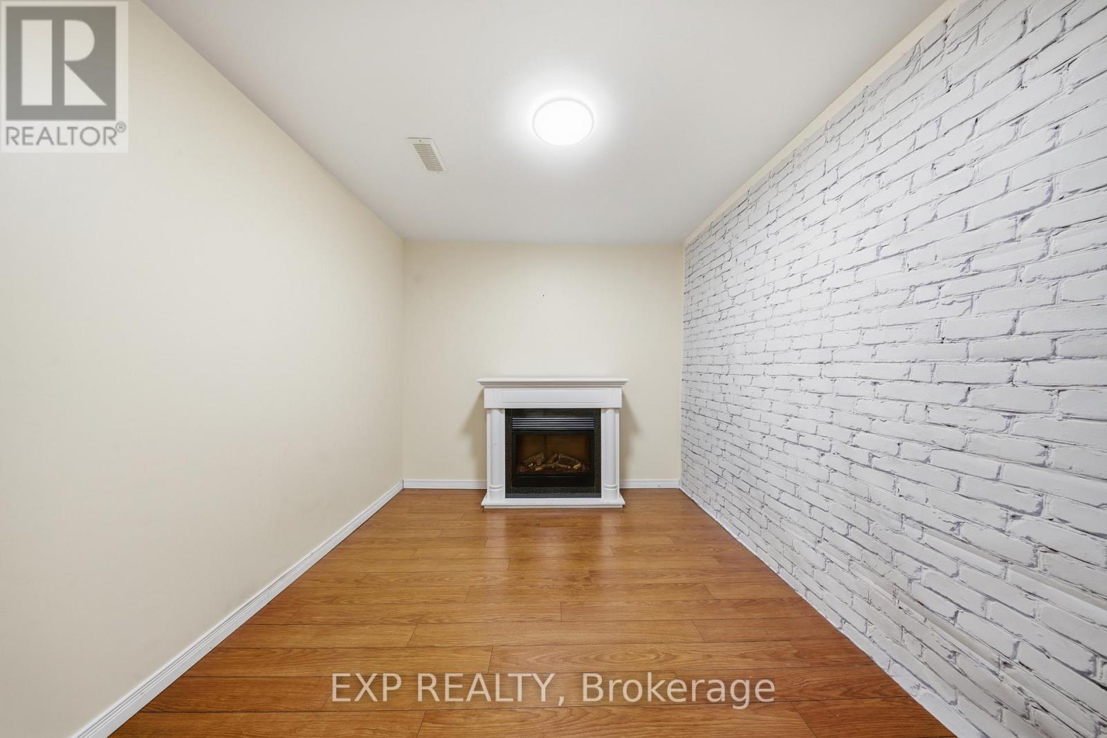 18 Prosperity Drive, Kitchener, ON - Indoor With Fireplace