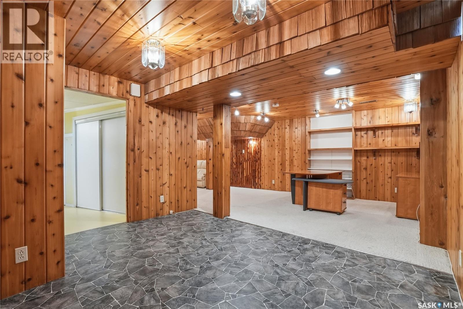 36 Morris Drive, Saskatoon, SK - Indoor Photo Showing Other Room