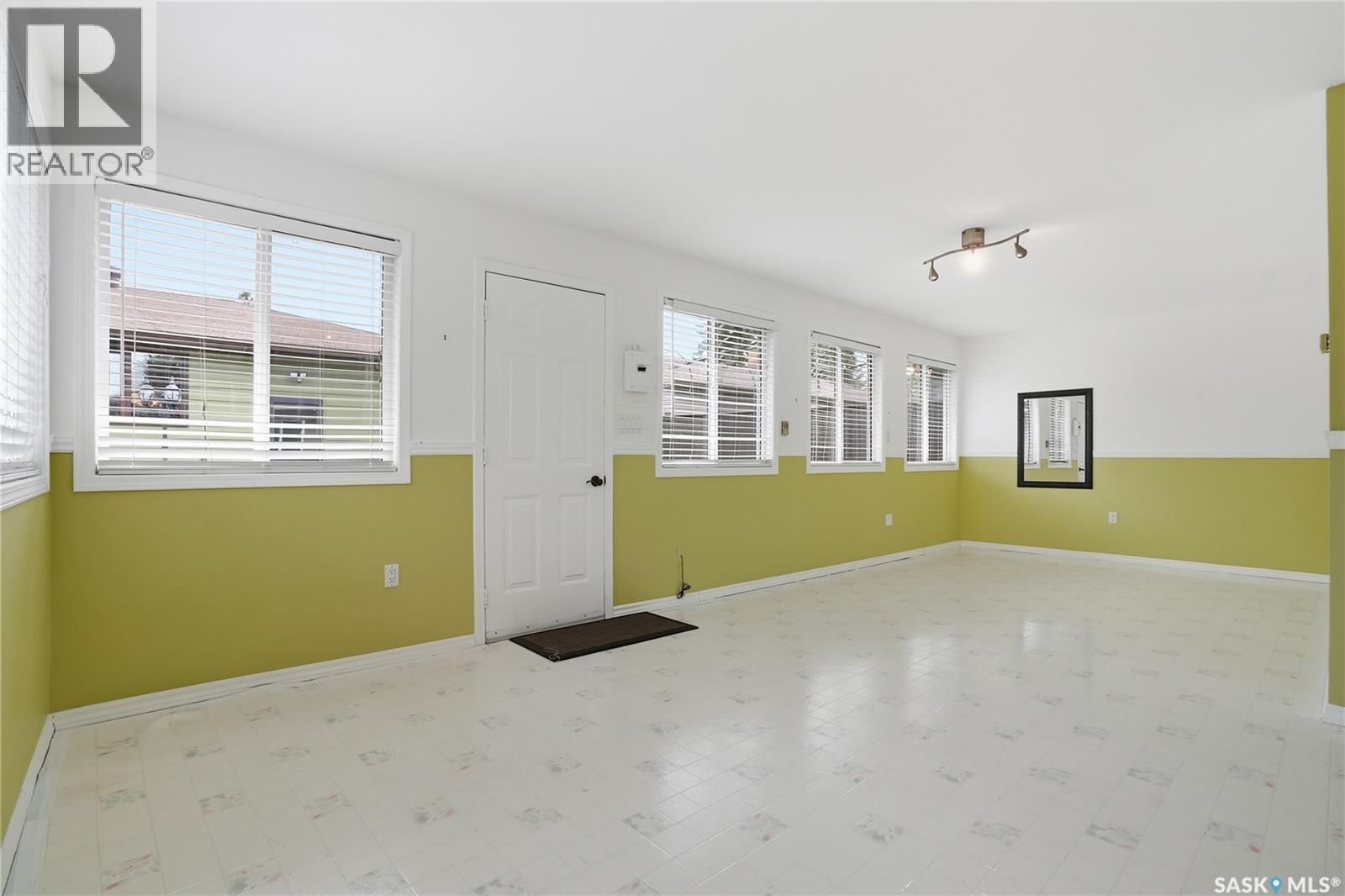 36 Morris Drive, Saskatoon, SK - Indoor Photo Showing Other Room