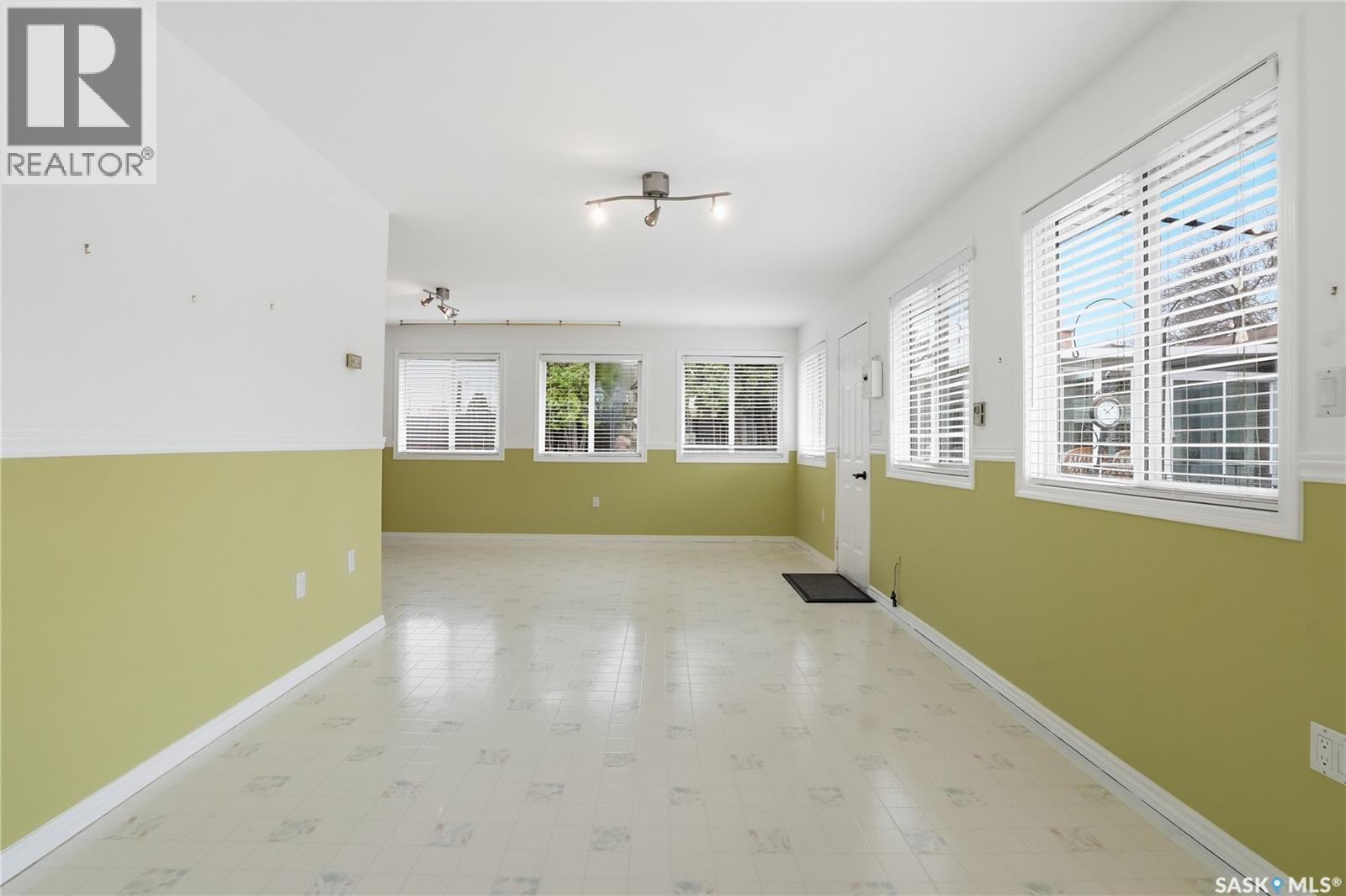 36 Morris Drive, Saskatoon, SK - Indoor Photo Showing Other Room