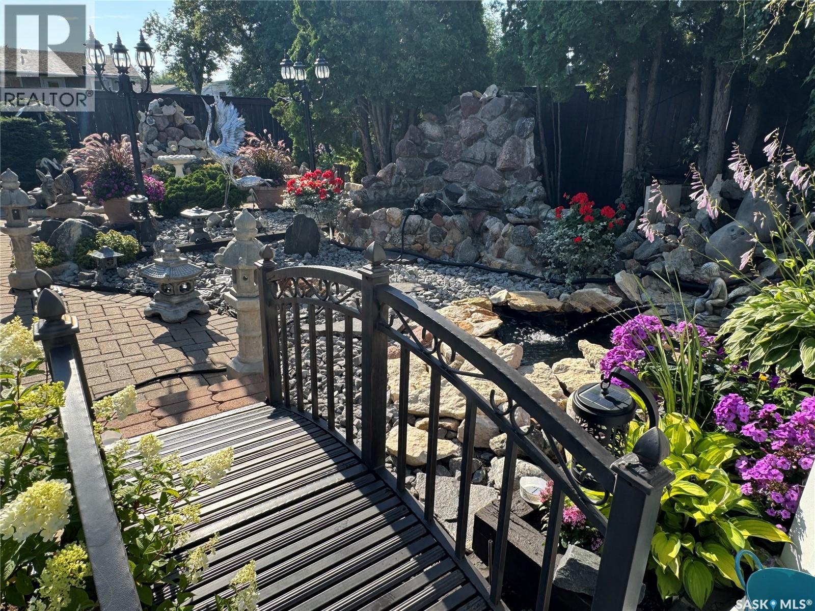 36 Morris Drive, Saskatoon, SK - Outdoor