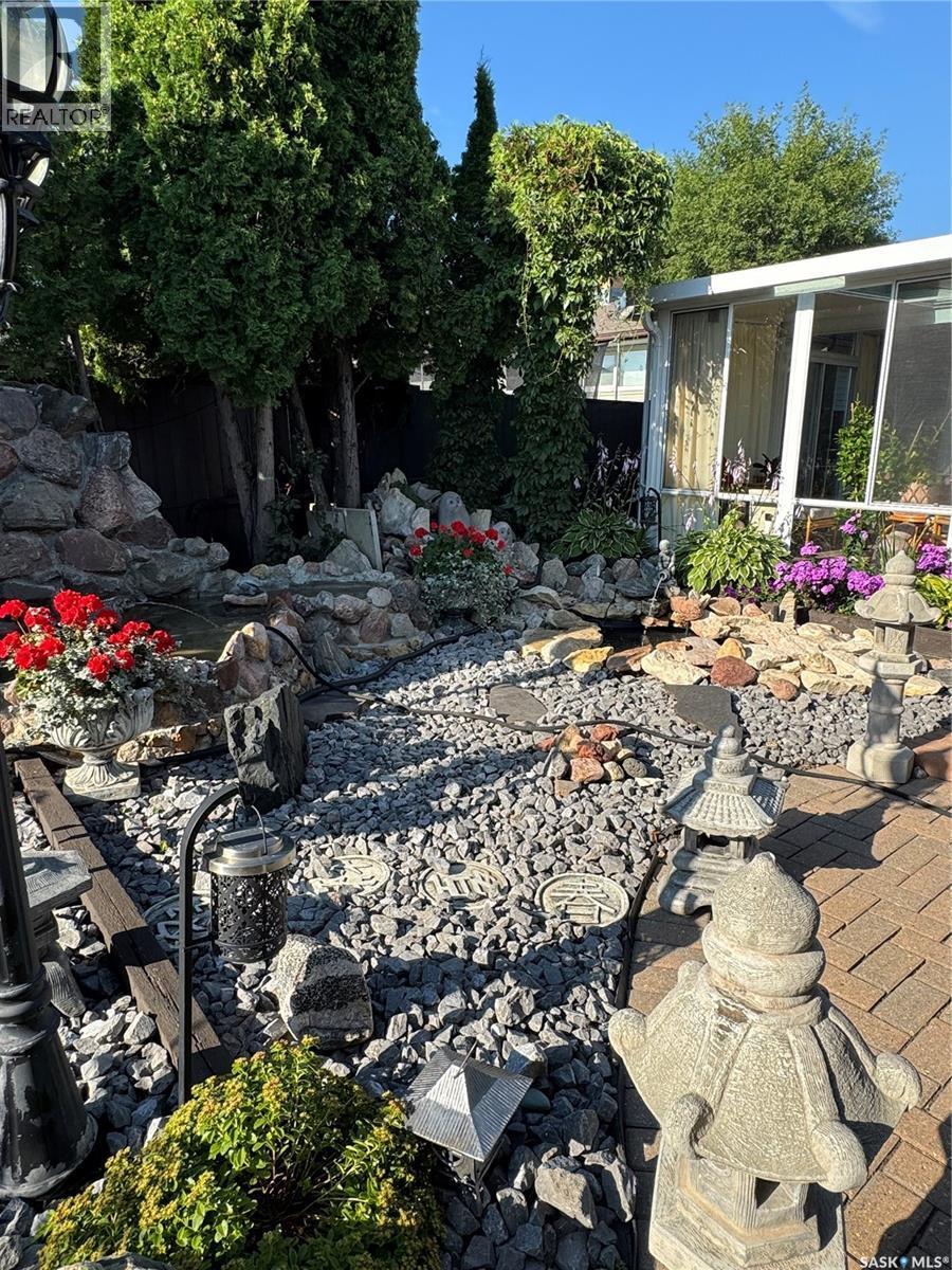 36 Morris Drive, Saskatoon, SK - Outdoor