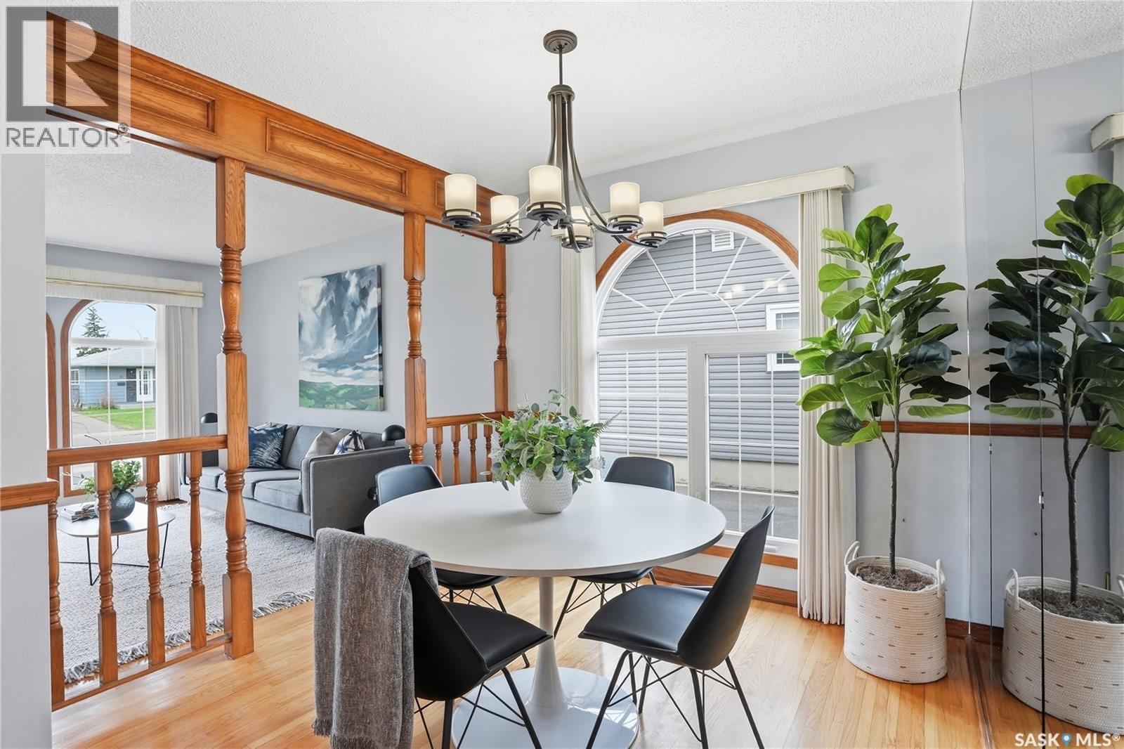 36 Morris Drive, Saskatoon, SK - Indoor Photo Showing Dining Room