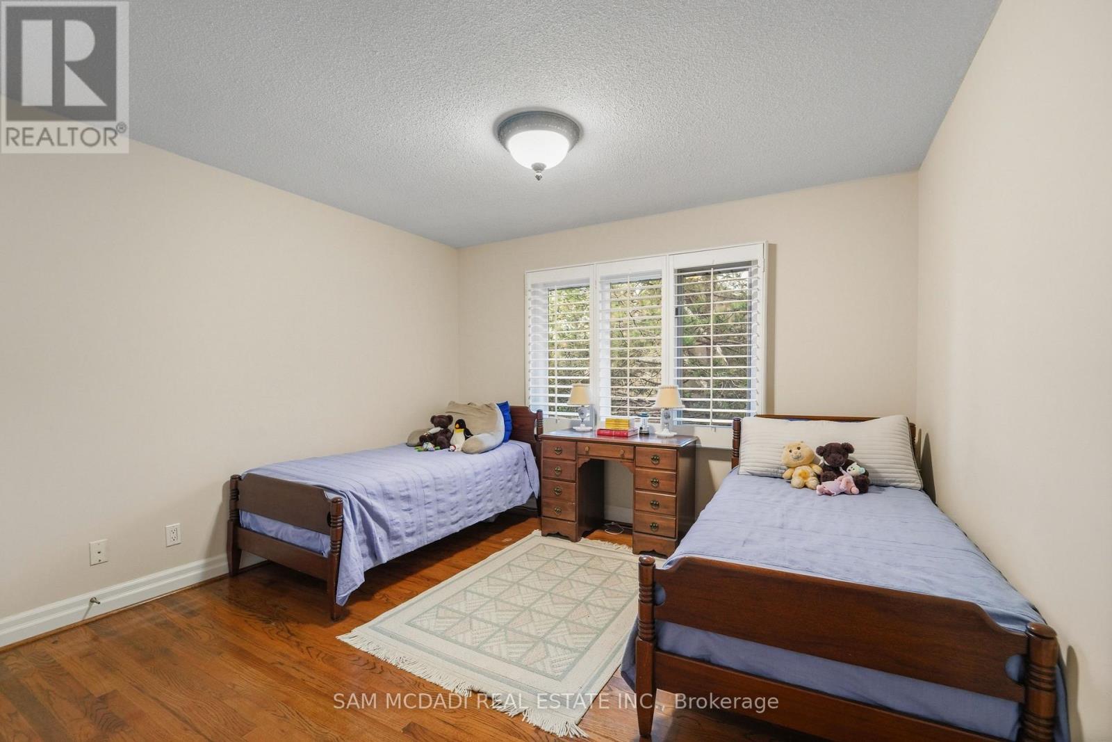 495 Meadow Wood Road, Mississauga, ON - Indoor Photo Showing Bedroom